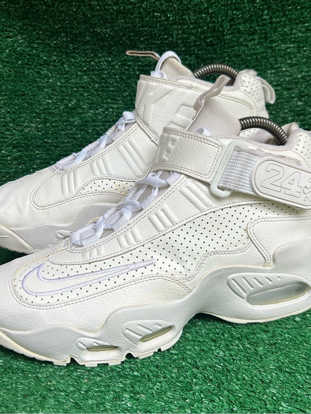 Nike Air Griffey Max 1 GS InductKid Triple White 437353-107 Youth 6.5Y Shoes